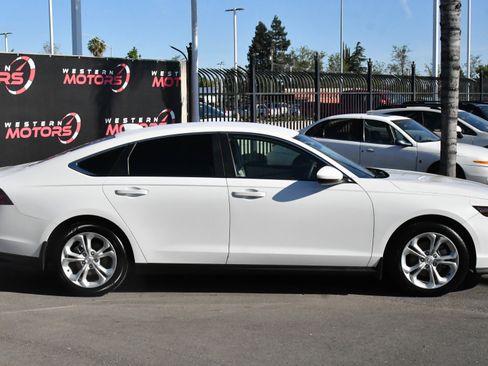 Used 2023 Honda Accord LX image 9