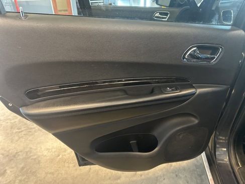Used 2016 Dodge Durango Limited w/ Nav & Power Liftgate Group image 30