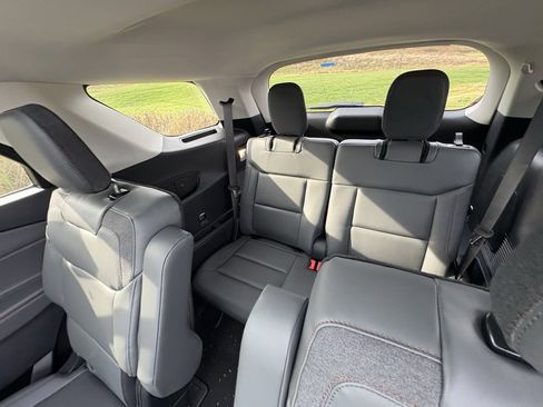 New 2026 Ford Explorer Active w/ Active Comfort Package image 31