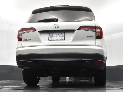 Used 2022 Honda Pilot Sport image 13