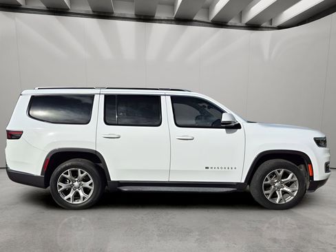 Used 2022 Jeep Wagoneer Series II image 6