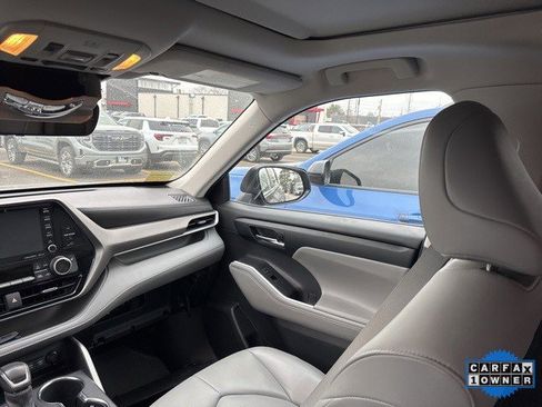 Used 2020 Toyota Highlander XLE image 13