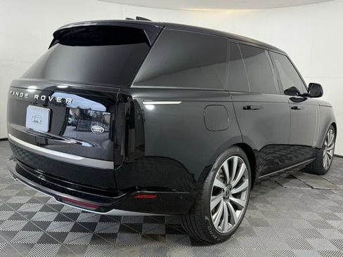 Certified 2023 Land Rover Range Rover SE image 8