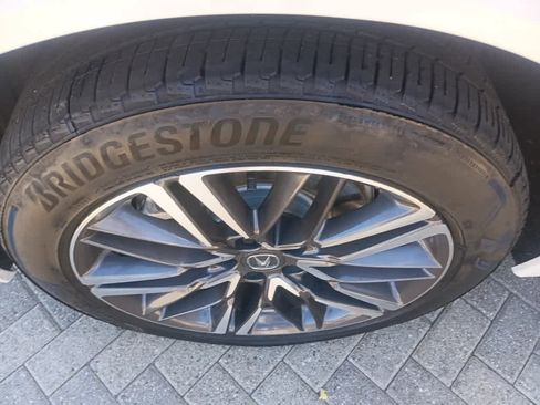 Used 2025 Acura MDX SH-AWD w/ Advance Package image 9