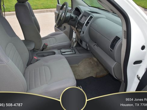 Used 2018 Nissan Frontier S image 10