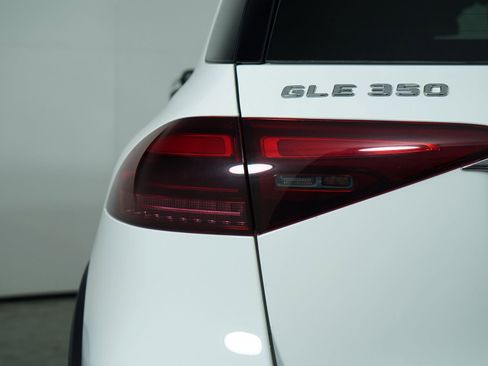 Used 2024 Mercedes-Benz GLE 350 4MATIC image 22