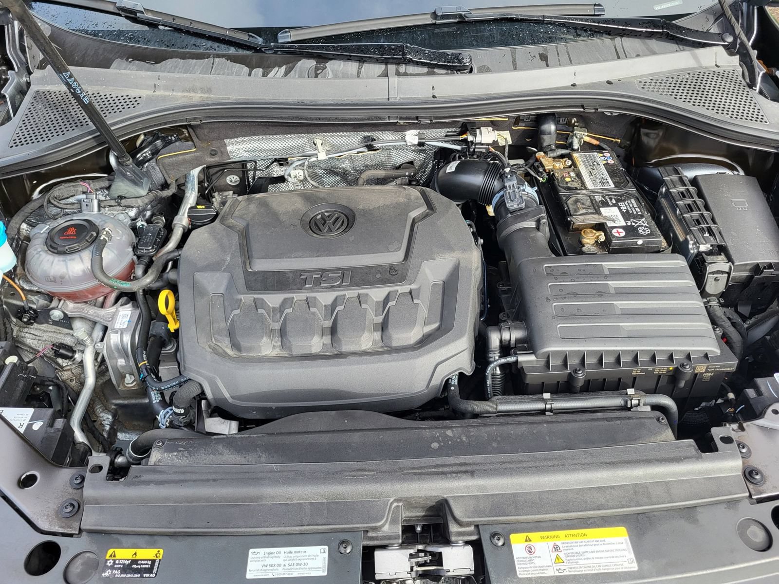 Used 2023 Volkswagen Tiguan SE R-Line AWD/4WD image 28