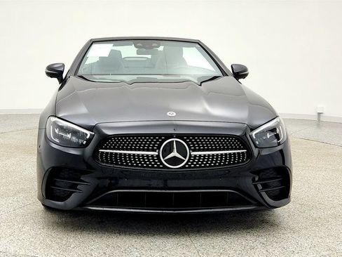 Used 2023 Mercedes-Benz E 450 Cabriolet image 2
