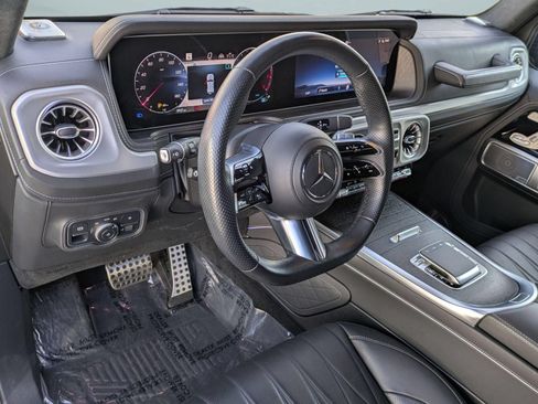Used 2025 Mercedes-Benz G 550 image 16