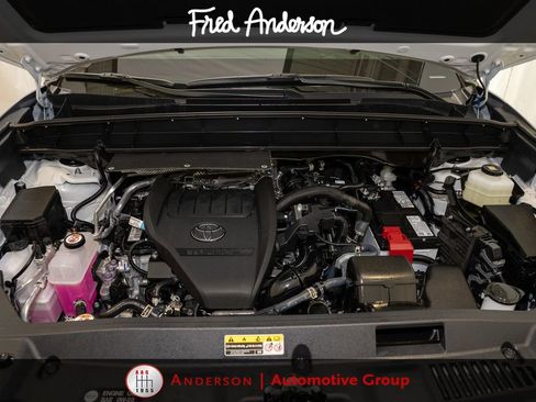 Used 2026 Toyota Highlander Platinum AWD/4WD image 23