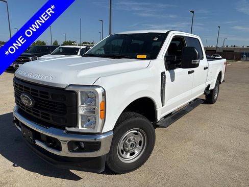 Used 2023 Ford F250 XL w/ FX4 Off-Road Package AWD/4WD image 1