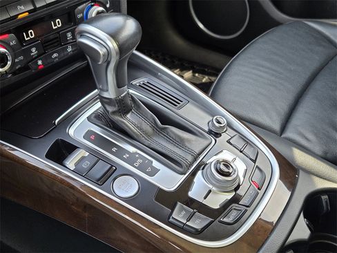 Used 2016 Audi Q5 2.0T Premium Plus w/ Technology Package image 9