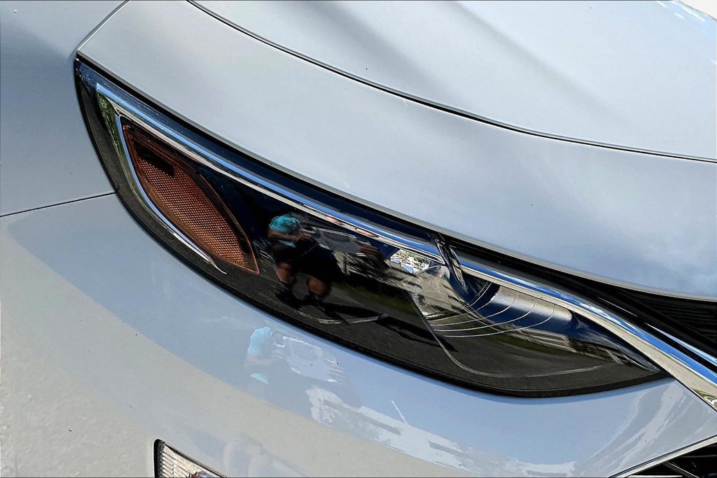 Used 2025 Chevrolet Malibu LT FWD image 32