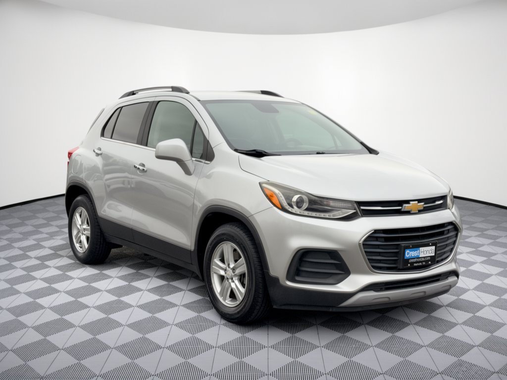 Used 2018 Chevrolet Trax LT w/ LT Convenience Package FWD image 7