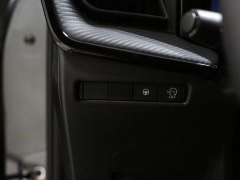 New 2026 Nissan Kicks SR image 10