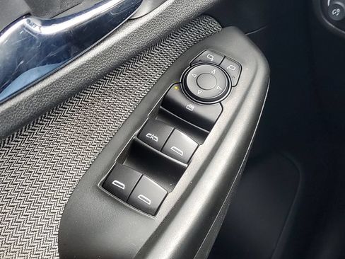 Used 2021 Chevrolet TrailBlazer LT w/ Convenience Package FWD image 18