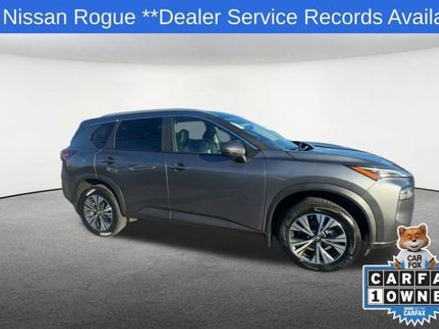 Used 2023 Nissan Rogue SV w/ SV Premium Package image 2