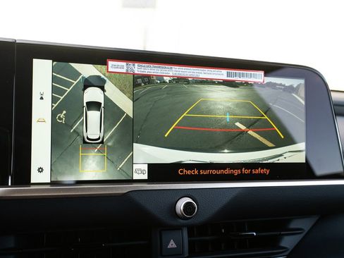 New 2025 Toyota Crown Signia w/ Advanced Technology Package image 39