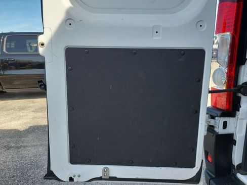 Used 2023 RAM ProMaster 2500 FWD image 8
