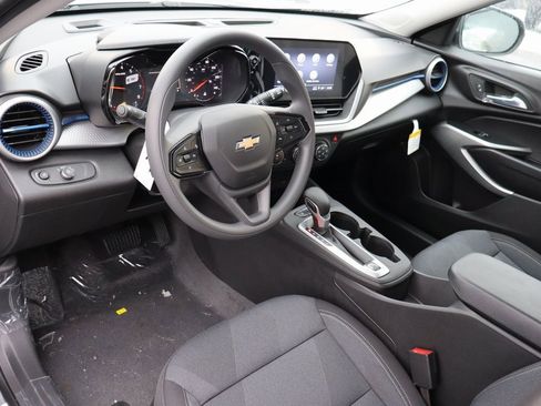 New 2026 Chevrolet Trax LS w/ LS Convenience Package image 5