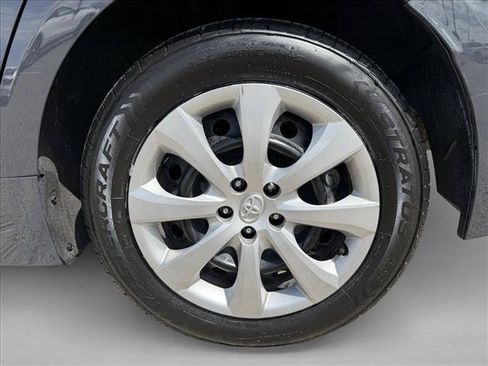 Used 2025 Toyota Corolla LE FWD image 21