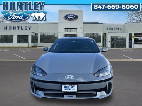 Used 2023 Hyundai Ioniq 6 SEL image 3