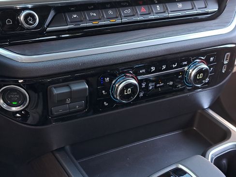 New 2026 GMC Sierra 1500 SLT w/ SLT Premium Plus Package image 29