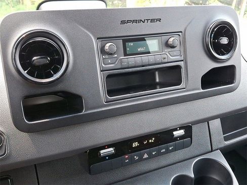New 2025 Mercedes-Benz Sprinter 2500 image 12