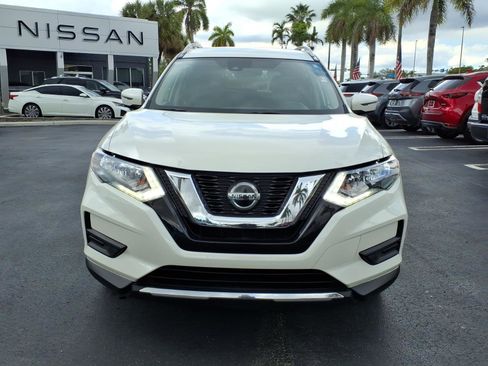 Certified 2020 Nissan Rogue SV image 10