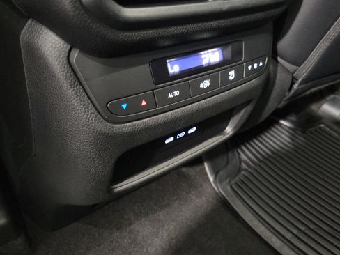 Certified 2025 Honda Pilot EX-L image 15