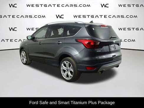 Used 2019 Ford Escape Titanium image 5