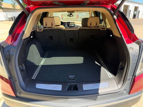 Used 2019 Cadillac XT5 Platinum AWD/4WD image 32