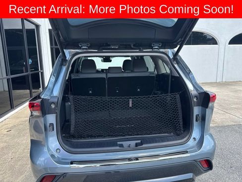 Used 2020 Toyota Highlander Limited FWD image 7