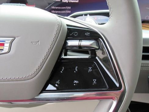 Certified 2026 Cadillac Escalade Platinum Sport w/ LPO, ONYX Package AWD/4WD image 20