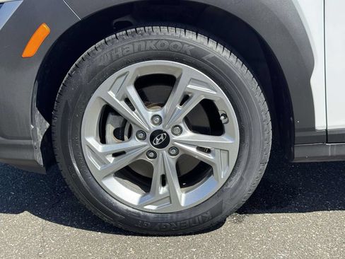 Used 2023 Hyundai Kona SEL AWD/4WD image 9