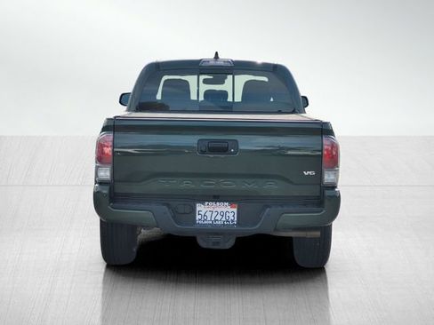 Used 2021 Toyota Tacoma TRD Off-Road w/ TRD Premium Off Road Package image 5