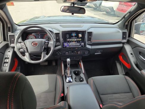 Used 2022 Nissan Frontier PRO-4X w/ Technology Package AWD/4WD image 29