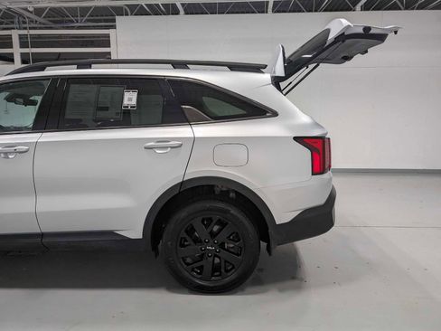 Certified 2022 Kia Sorento S image 11