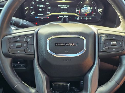 Used 2023 GMC Yukon Denali Ultimate image 30