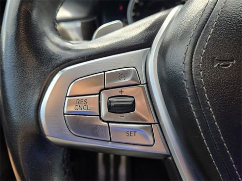 Used 2016 BMW 750i xDrive image 24