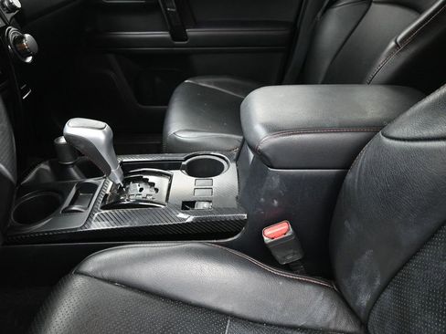 Used 2022 Toyota 4Runner TRD Off-Road image 21