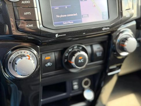 Used 2014 Toyota 4Runner Trail AWD/4WD image 30