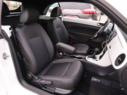 Used 2018 Volkswagen Beetle 2.0T S image 19