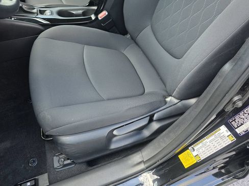 Used 2022 Toyota Corolla LE w/ LE Convenience Package FWD image 9