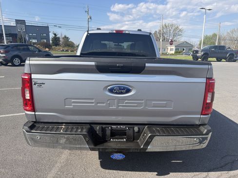 Used 2023 Ford F150 XLT AWD/4WD image 4