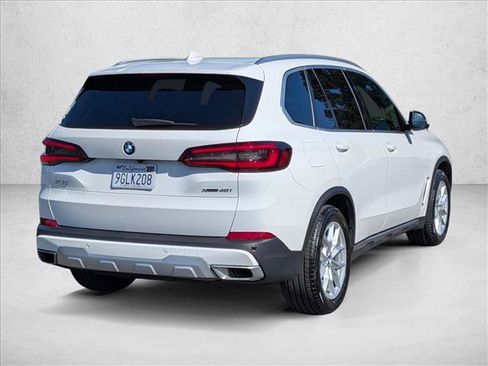 Certified 2023 BMW X5 xDrive40i w/ Parking Assistance Package AWD/4WD image 5