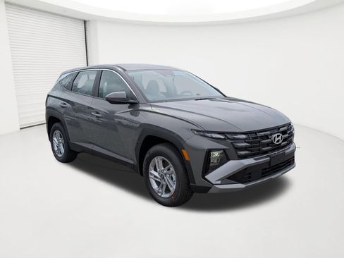 New 2026 Hyundai Tucson SE AWD/4WD image 1