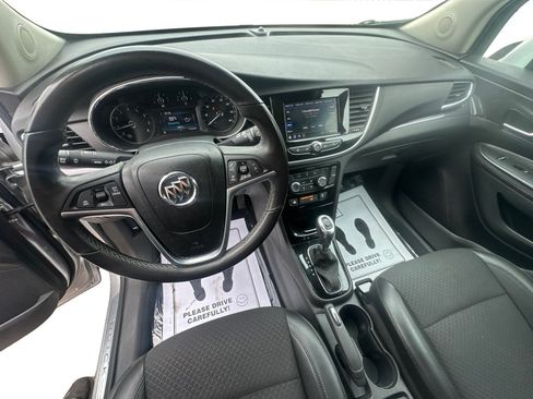 Used 2022 Buick Encore Preferred AWD/4WD image 30