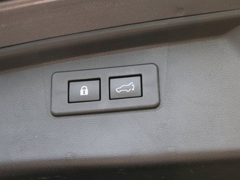 Used 2020 Subaru Outback Limited image 28