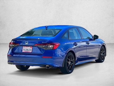 Used 2023 Honda Civic Sport image 5